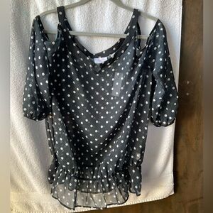 Retro Sweet Pea by New York & Company Black Off-the-Shoulder Ruffled Blouse